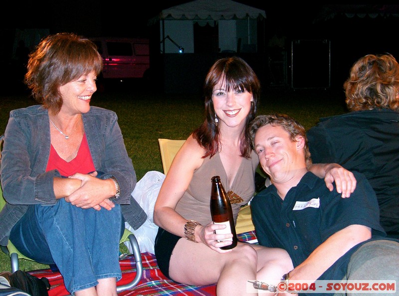 Melbourne - New Years Eve 2004 - Ben, sa soeur et leur mère
