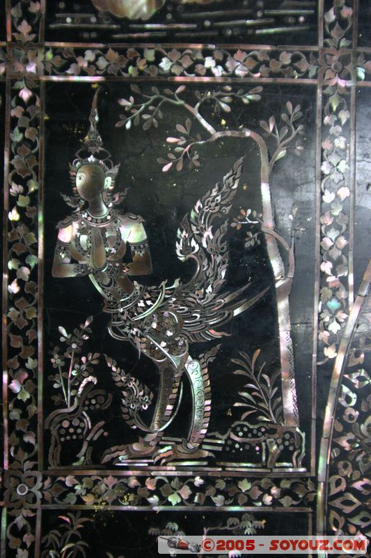 Bangkok - Wat Pho - Reclining Buddha - Mother-of-pearl feet details
Mots-clés: thailand Boudhiste Wat Phra Chetuphon statue