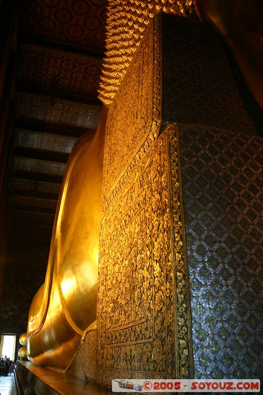 Bangkok - Wat Pho - Reclining Buddha
Mots-clés: thailand Boudhiste Wat Phra Chetuphon statue