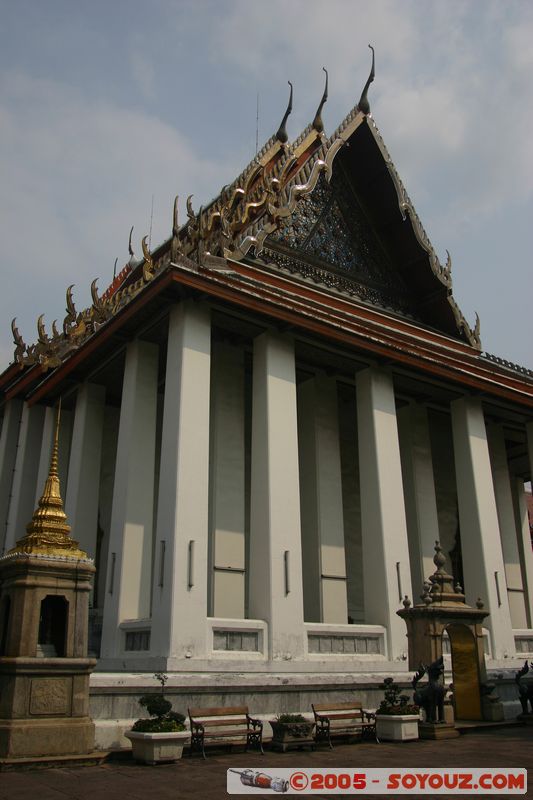 Bangkok - Wat Pho - The Ubosot
Mots-clés: thailand Boudhiste Wat Phra Chetuphon
