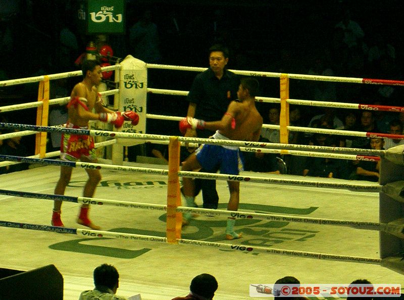 Bangkok - Lumpinee Stadium - Muaythai (Thai Boxing)
Mots-clés: thailand sport