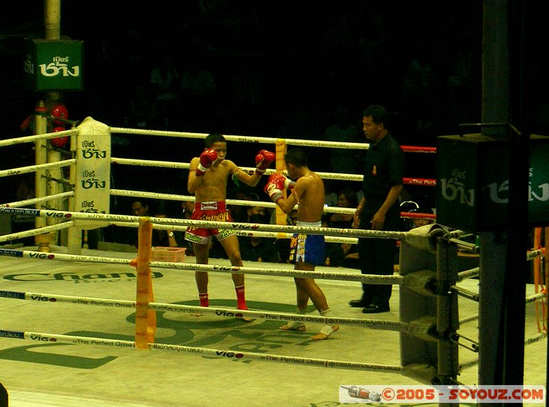 Bangkok - Lumpinee Stadium - Muaythai (Thai Boxing)
Mots-clés: thailand sport