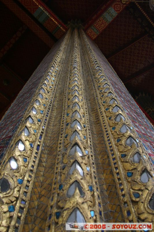 Bangkok - Wat Phra Kaew - Ubosot containig the Emerald Buddha
Mots-clés: thailand Boudhiste