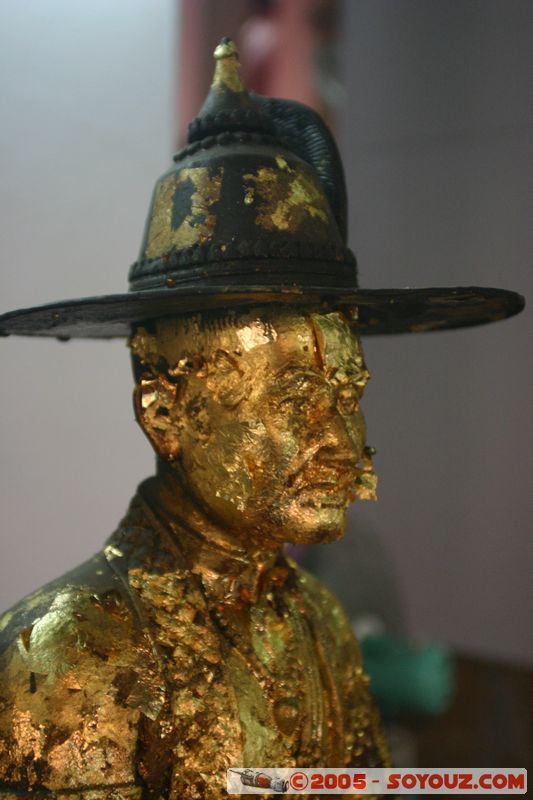 Bangkok - Wat Chana Songkhram
Mots-clés: thailand Boudhiste statue