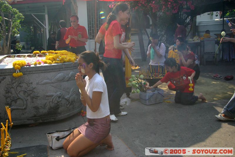 Bangkok - Wat Chana Songkhram
Mots-clés: thailand Boudhiste personnes