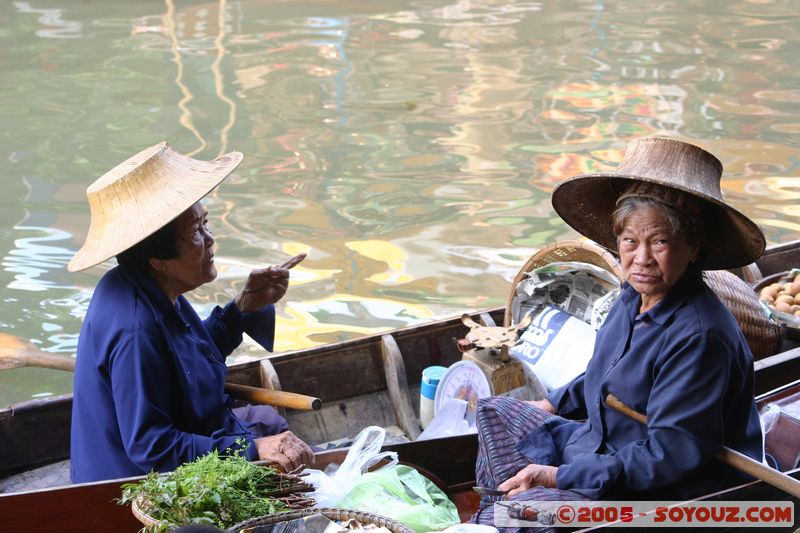 Damnoen Saduak - Marche Flottant
Mots-clés: thailand Marche floating market personnes