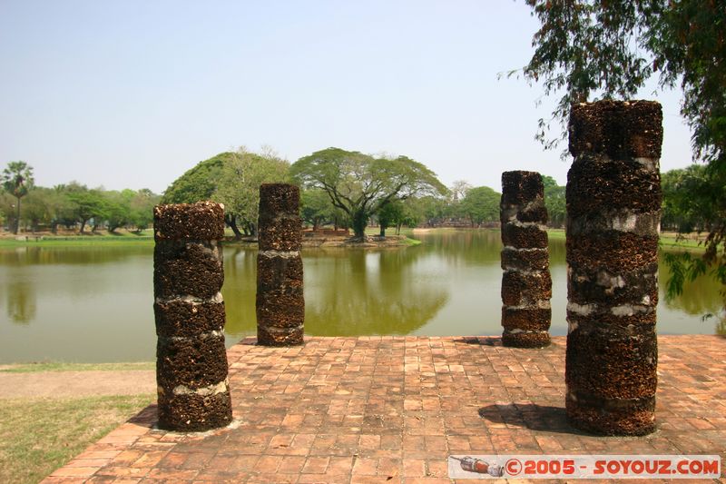 Sukhothai - Wat Trapang Ngoen
Mots-clés: thailand patrimoine unesco Ruines Boudhiste