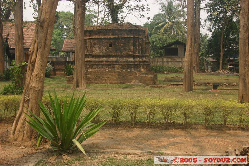 Golden Triangle - Chiang Saen - Wat Chedi Luang
Mots-clés: thailand Ruines