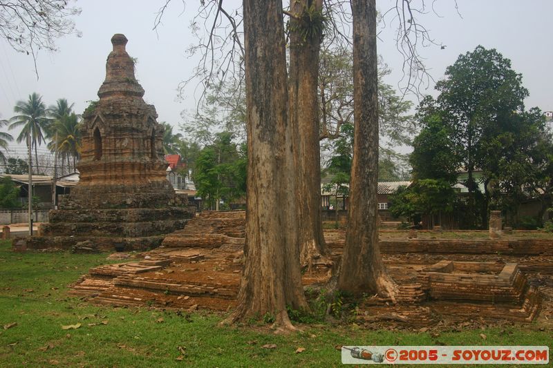 Golden Triangle - Chiang Saen - Wat Chedi Luang
Mots-clés: thailand Ruines