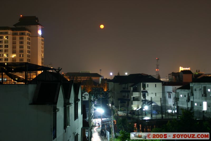 Chiang Mai by Night - Moon Rising
Mots-clés: thailand Nuit Lune