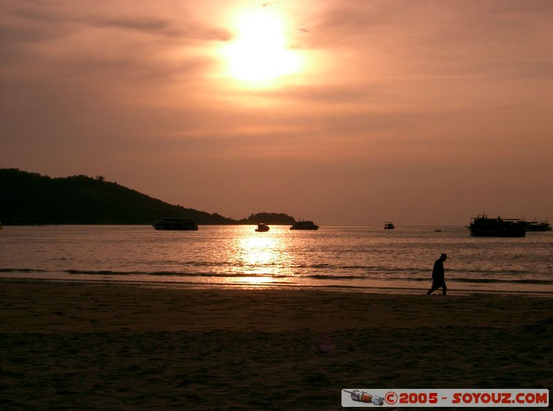 Phuket - Ao Patong - Sunset
Mots-clés: thailand plage mer sunset