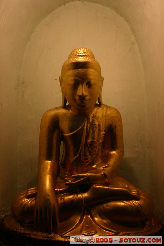 Yangon - Shwedagon Pagoda
Mots-clés: myanmar Burma Birmanie Pagode Nuit statue
