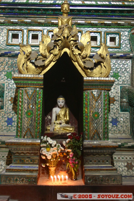 Yangon - Shwedagon Pagoda
Mots-clés: myanmar Burma Birmanie Pagode Nuit statue