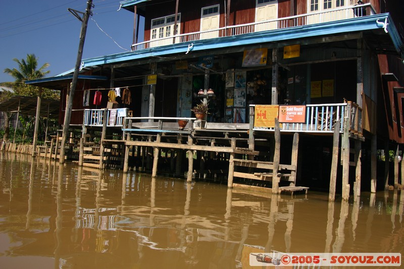 Inle lake - Yetha
Mots-clés: myanmar Burma Birmanie Lac