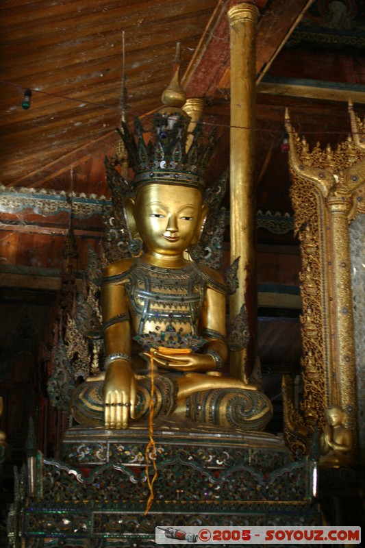 Inle lake - Nga Phe Kyaung
Mots-clés: myanmar Burma Birmanie Pagode Lac