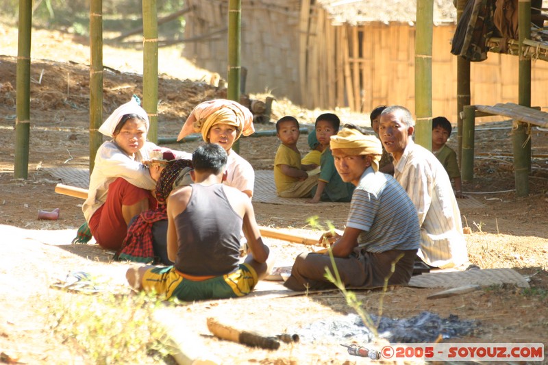Nyaung Shwe Hills - Intha people
Mots-clés: myanmar Burma Birmanie personnes