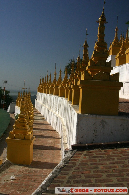 Sagaing - Soon U Ponnya Shin Paya
Mots-clés: myanmar Burma Birmanie Pagode