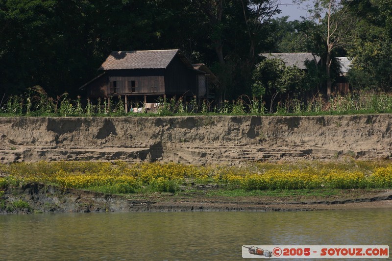 Ayeyarwady River
Mots-clés: myanmar Burma Birmanie Riviere