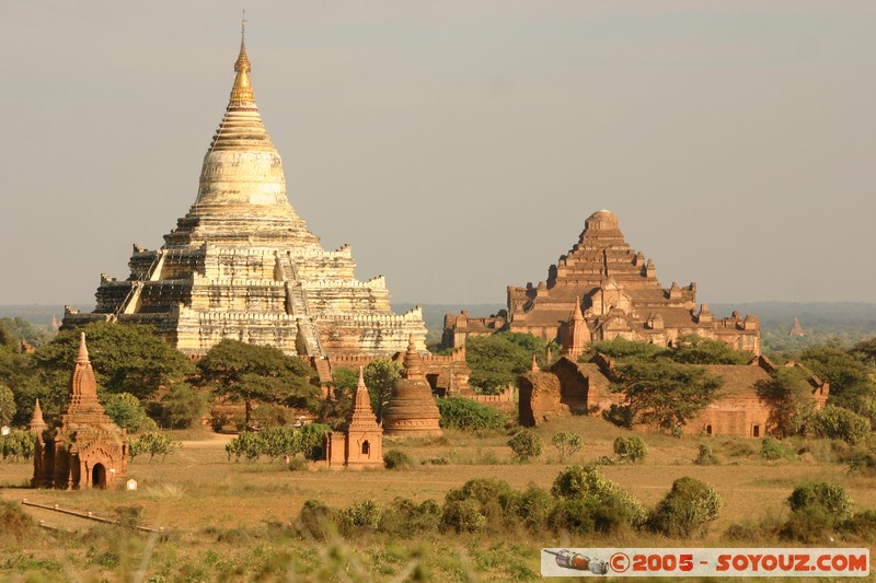 Bagan - Shwe-san-daw Paya
Mots-clés: myanmar Burma Birmanie Ruines Pagode