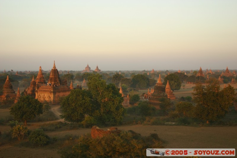 Sunset on Bagan
Mots-clés: myanmar Burma Birmanie sunset Ruines Pagode