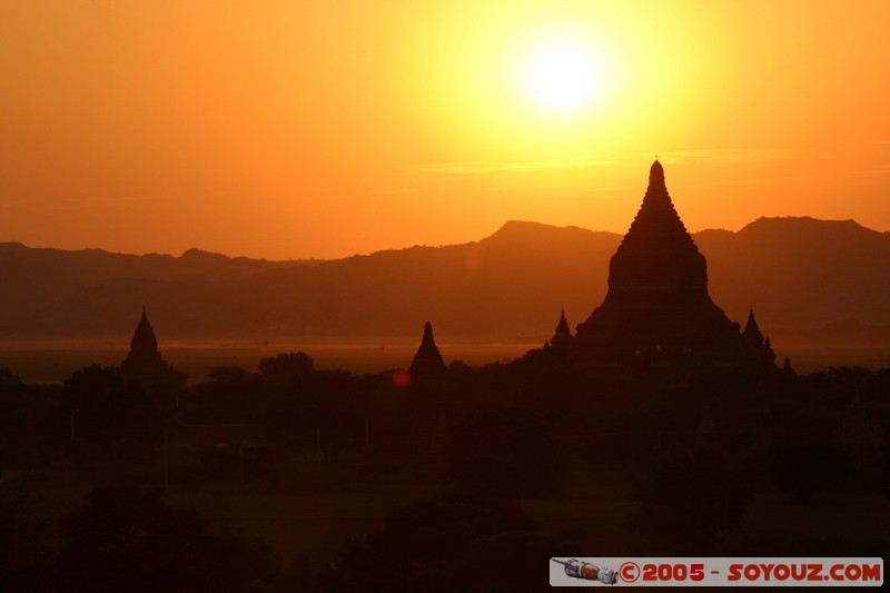 Bagan - Mingala-zedi
Mots-clés: myanmar Burma Birmanie sunset Ruines Pagode