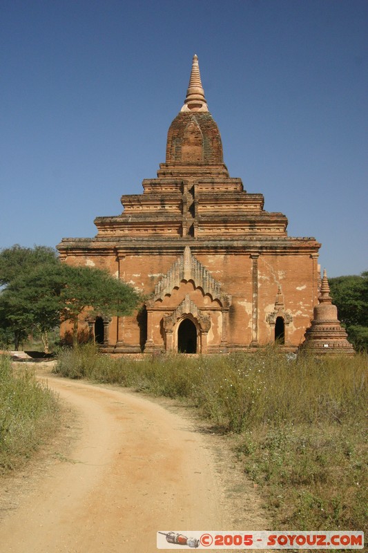 Bagan - Mi-Neyein-Gon
Mots-clés: myanmar Burma Birmanie Ruines Pagode