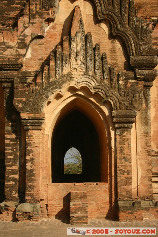 Bagan - Dhamma-yan-gyi Pahto
Mots-clés: myanmar Burma Birmanie Ruines Pagode