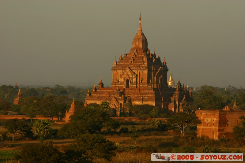Bagan - Su-la-ma-ni Pahto
Mots-clés: myanmar Burma Birmanie sunset Ruines Pagode