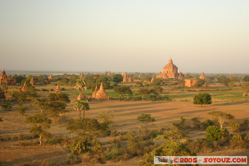 Bagan
Mots-clés: myanmar Burma Birmanie sunset Ruines Pagode