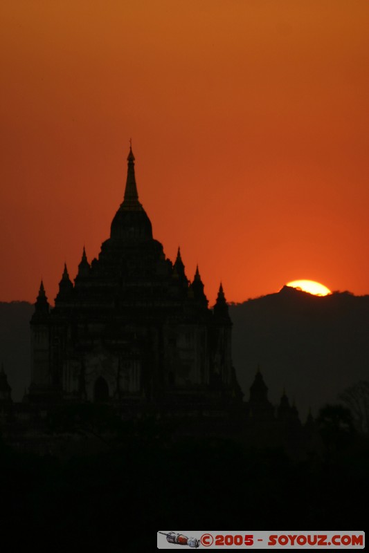 Bagan - That-byin-nyu Pahto
Mots-clés: myanmar Burma Birmanie sunset Ruines Pagode