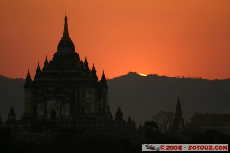 Bagan - That-byin-nyu Pahto
Mots-clés: myanmar Burma Birmanie sunset Ruines Pagode