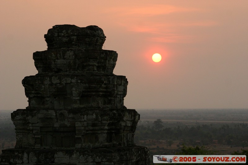 Angkor Thom - Phnom Bakheng - sunset
Mots-clés: patrimoine unesco Ruines sunset