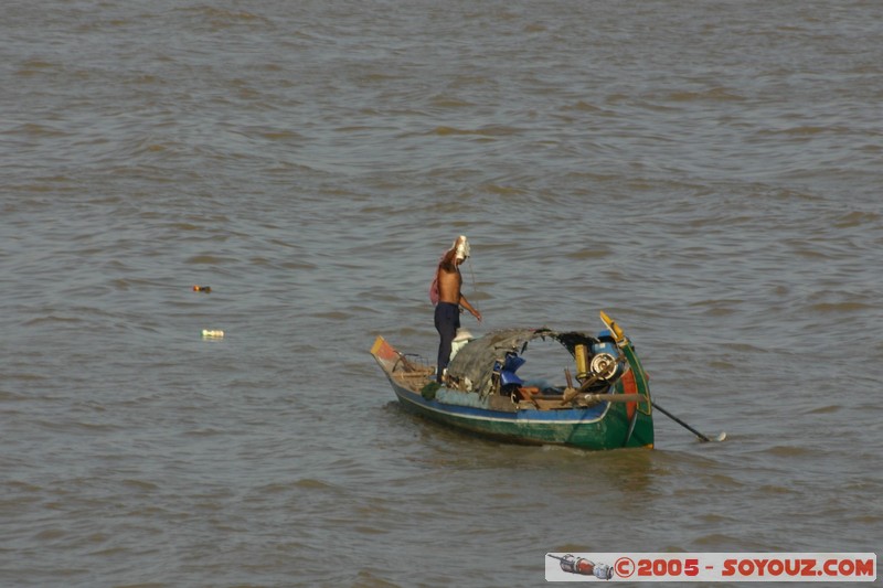 Phnom Penh - Tonle Sap River
Mots-clés: bateau