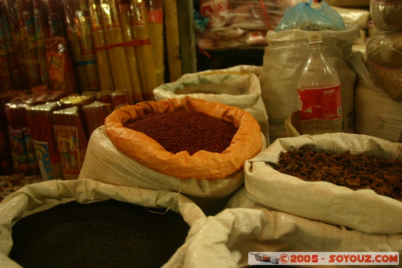 Phnom Penh - Psar O Russei (Psah Toul Tom Poung)
Mots-clés: Marche