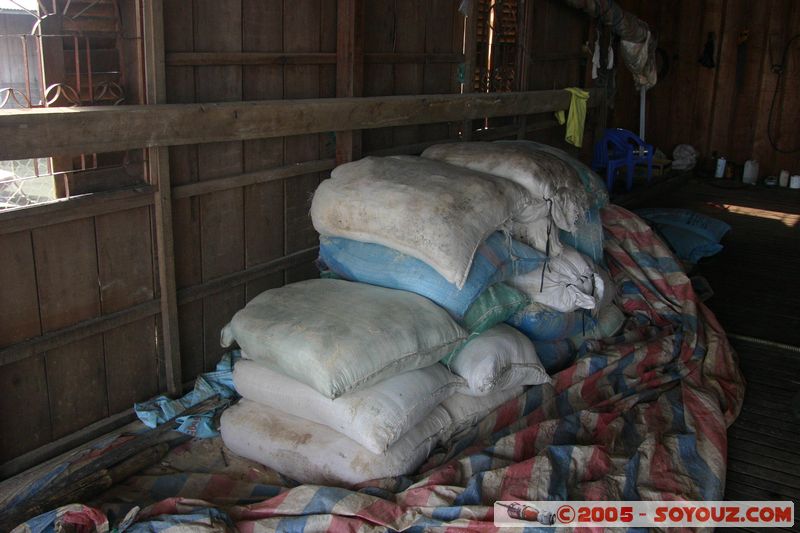 Chau Doc - Fish Farming
Mots-clés: Vietnam Riviere usine