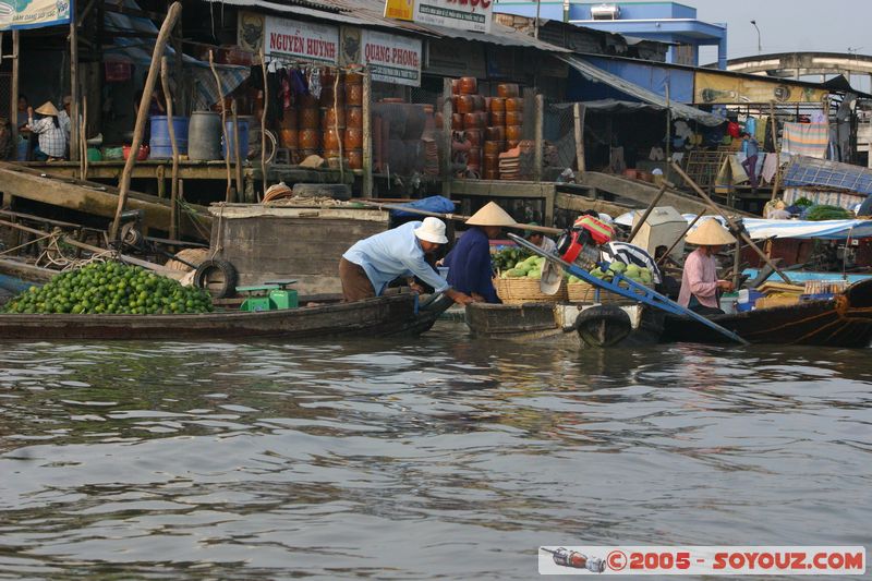 Cai Rang - Floating Market
Mots-clés: Vietnam Riviere personnes Marche floating market