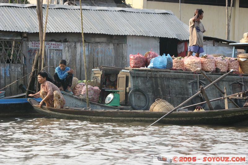 Cai Rang - Floating Market
Mots-clés: Vietnam Riviere bateau Marche floating market