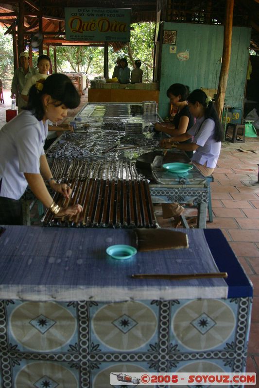 My Tho - Phong Phu Coconut Candy workshop
Mots-clés: Vietnam usine
