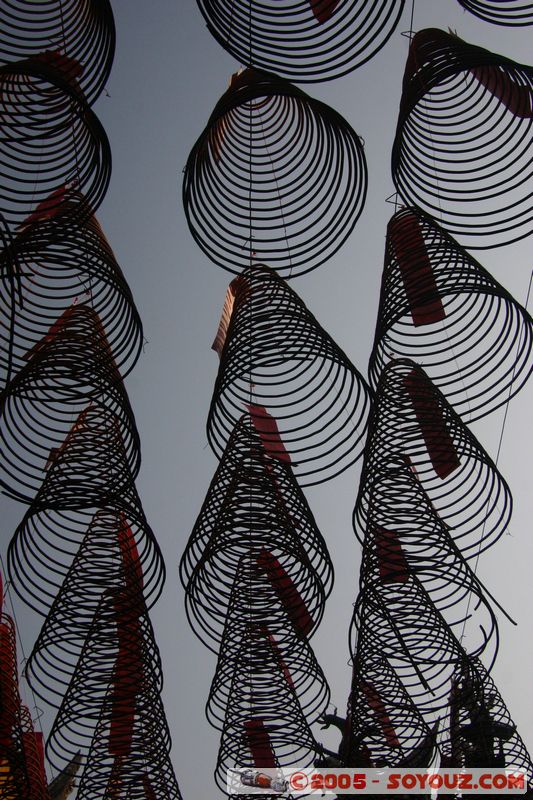 Saigon - Chua Quan Am (Chua On Lang) - Incense spiral
Mots-clés: Vietnam HÃ´-Chi-Minh-Ville Ho Chi Minh Pagode Boudhiste