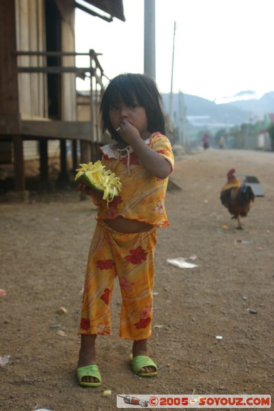 Around Dalat - Chicken Village - Child
Mots-clés: Vietnam personnes