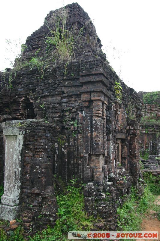 Mi-Son
Mots-clés: Vietnam patrimoine unesco Ruines cham