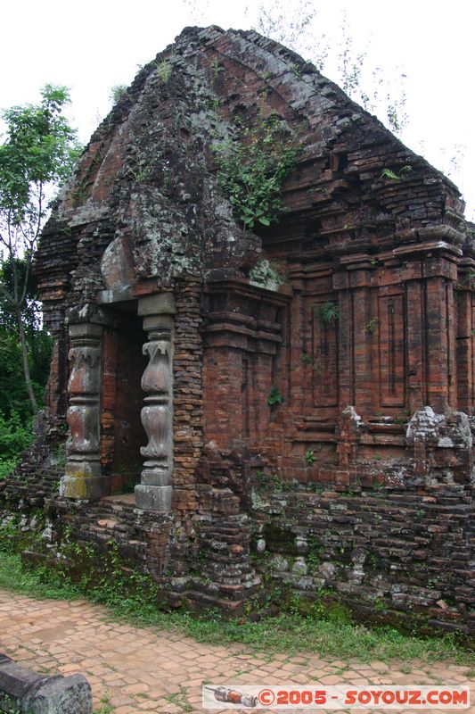 Mi-Son
Mots-clés: Vietnam patrimoine unesco Ruines cham