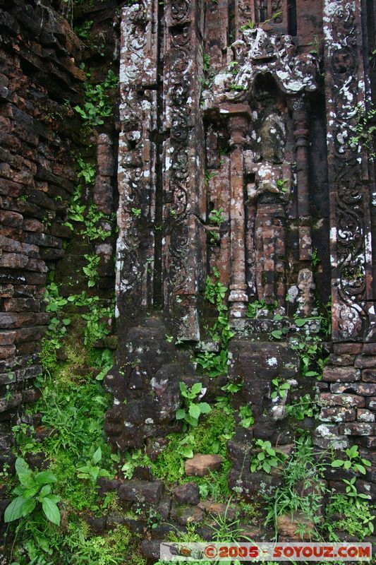 Mi-Son
Mots-clés: Vietnam patrimoine unesco Ruines cham
