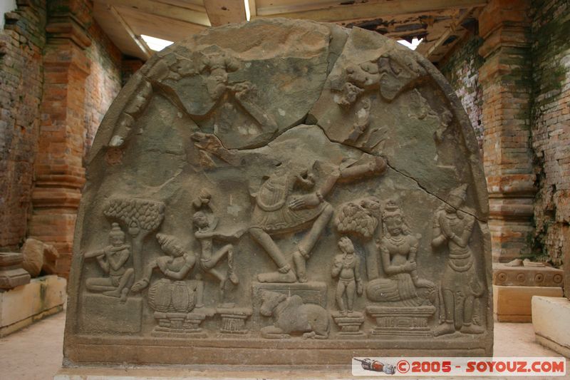 Mi-Son
Mots-clés: Vietnam patrimoine unesco cham sculpture