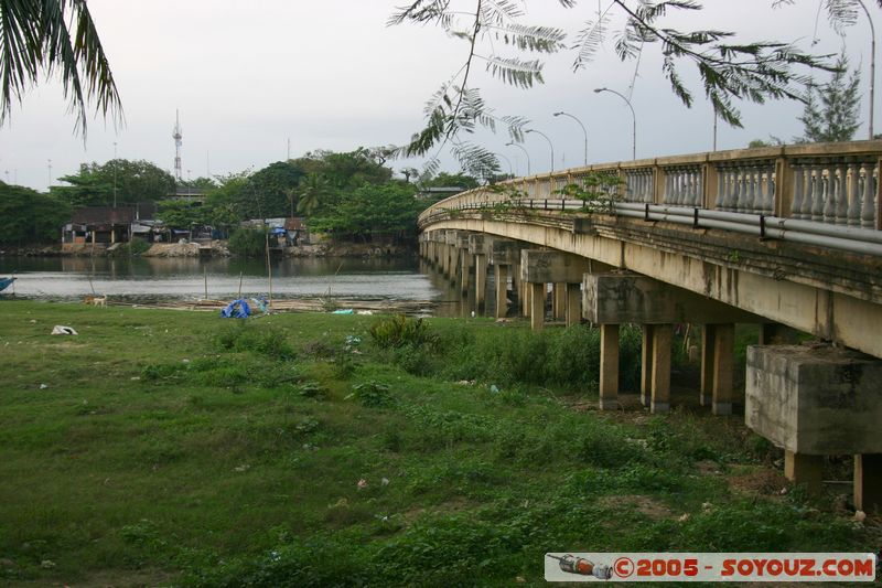 Hoi An - Can Nam Island Bridge
Mots-clés: Vietnam Hoi An patrimoine unesco Riviere