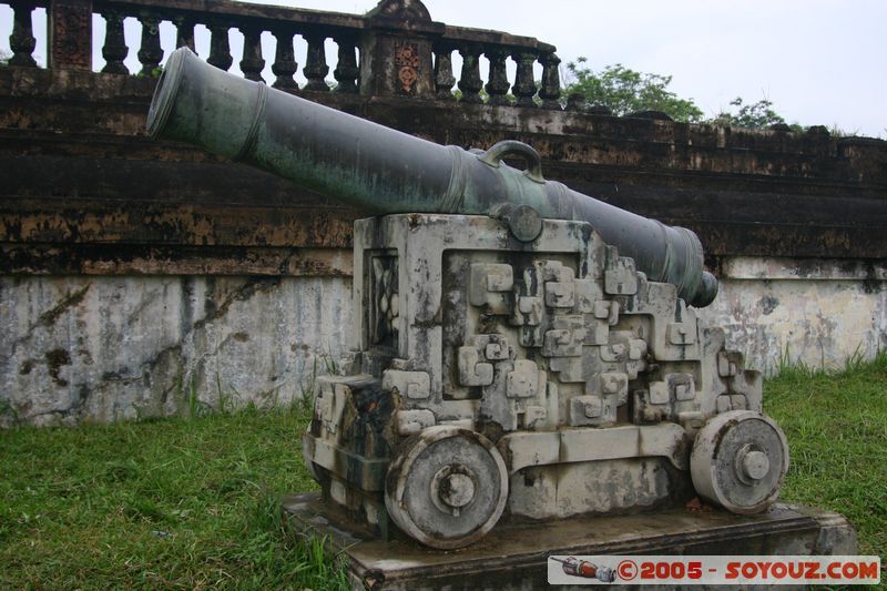 Hue - Imperial City - Purple City - Cannon
Mots-clés: Vietnam Armee