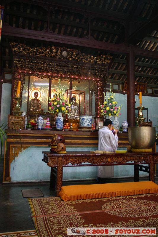 Thien Mu Pagoda
Mots-clés: Vietnam Boudhiste personnes