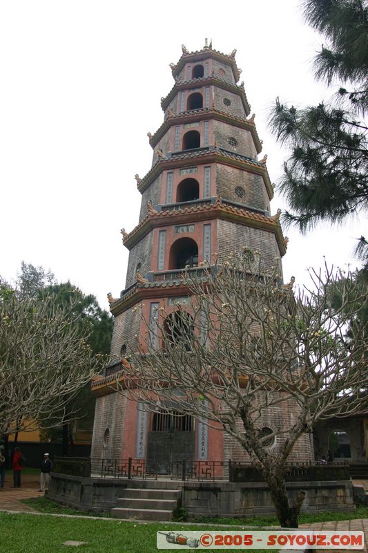 Thien Mu Pagoda
Mots-clés: Vietnam Boudhiste