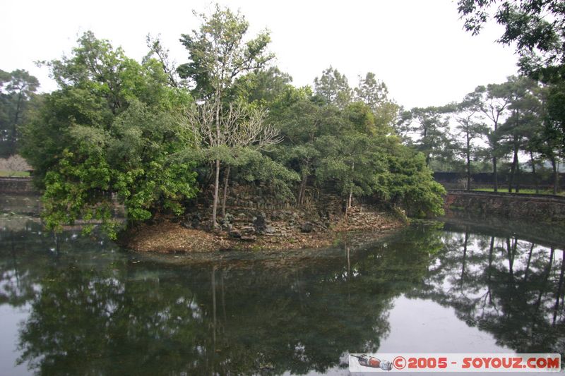 Tomb of Tu Duc - Lau Khiem Lake - Tinh Khiem Island
Mots-clés: Vietnam cimetiere Lac