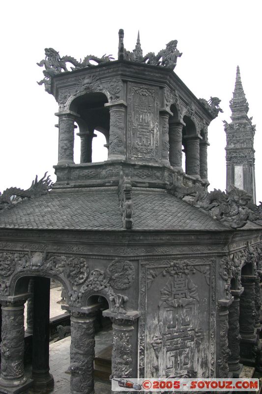 Tomb of Khai Dinh
Mots-clés: Vietnam cimetiere